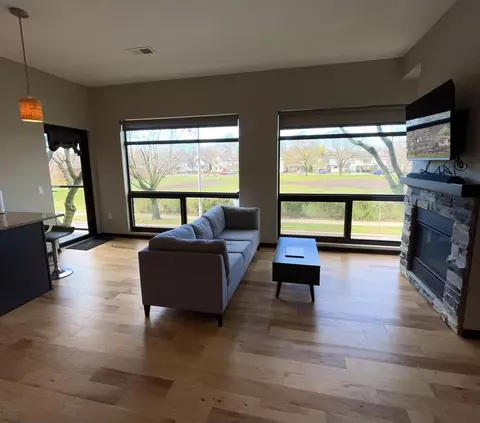 825 E Mifflin St #206, Madison, WI 53703