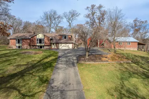 e9126 Dellwood Road, Reedsburg, WI 53959