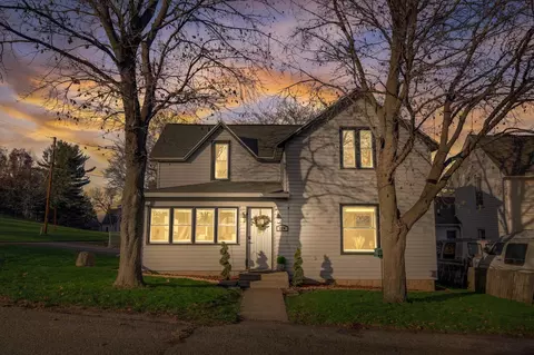 324 W Prospect St, Endeavor, WI 53930