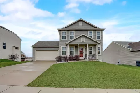 201 Ridgeline Dr, Columbus, WI 53925