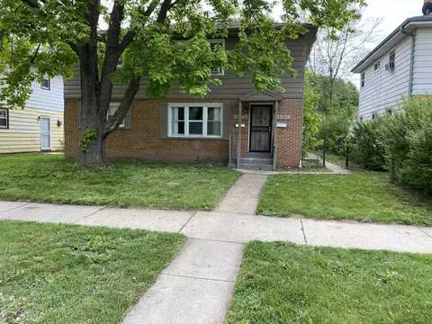 5238 N 84th St, Milwaukee, WI 53225