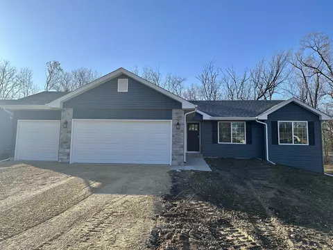 670 W Rice Dr, Beloit, WI 53511