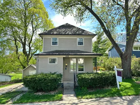 209 Brickson St, Stoughton, WI 53589