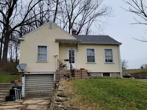 450 Ravine St, Darlington, WI 53530