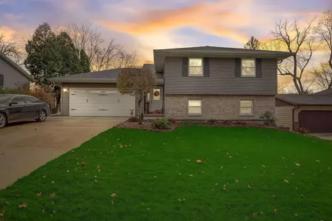 4901 Violet Ln, Madison, WI 53714