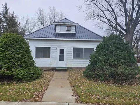 228 Underwood Ave, Montello, WI 53949