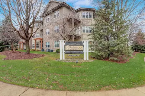 6701 Fairhaven Rd #207, Madison, WI 53719