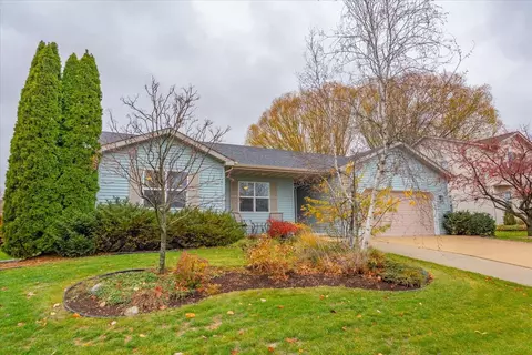 1440 Prairie Rose Dr, Sun Prairie, WI 53590