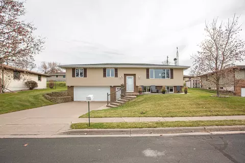 253 Maureen St, Dickeyville, WI 53808