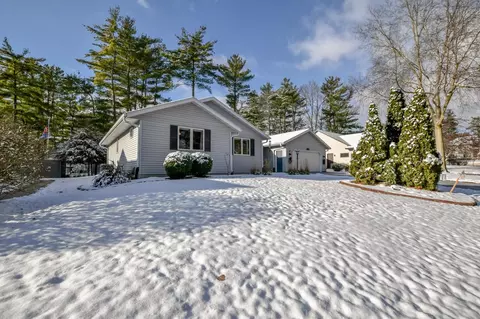 831 E Woodland Trl, Prairie Du Sac, WI 53578