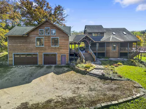 w9110 Sawmill Road, Blanchardville, WI 53516