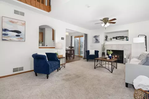340 Meadowside Dr, Verona, WI 53593