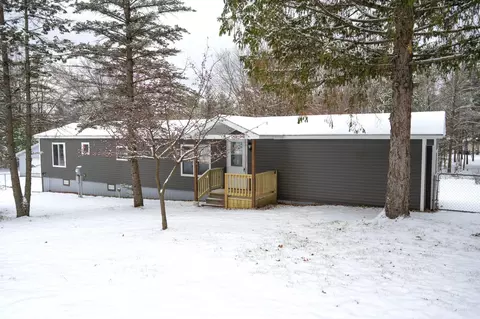 2131 Leona St, Friendship, WI 53934