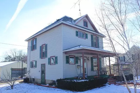 505 S Chestnut St, Platteville, WI 53818