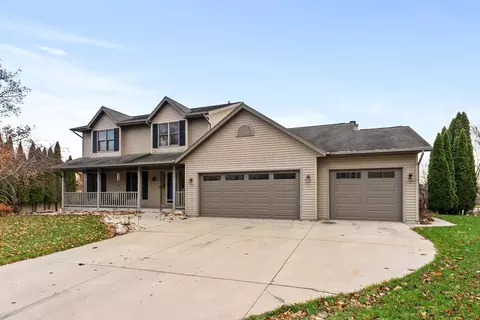 637 Richardson Ave, Sheboygan Falls, WI 53085