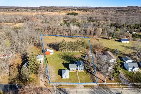 648 La Valle St, Reedsburg, WI 53959