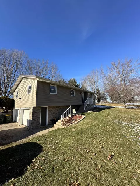 s3020 Ault Road, Reedsburg, WI 53959