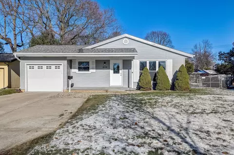 6110 Raymond Rd, Madison, WI 53711