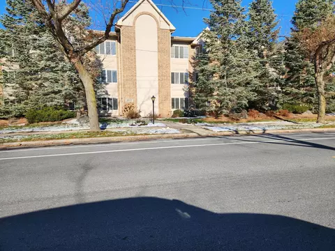 1610 Wheeler Rd #1D, Madison, WI 53704