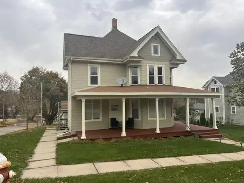 518 5th Ave, New Glarus, WI 53574