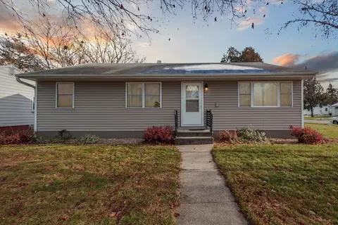2039 Pioneer Dr, Beloit, WI 53511