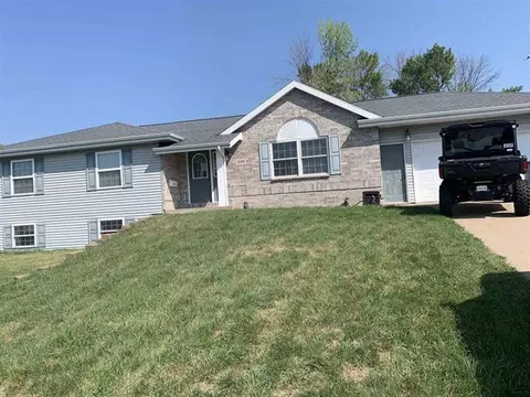 230 Rita Ave, Dickeyville, WI 53808