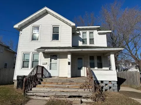 543-545 Locust St, Beloit, WI 53511