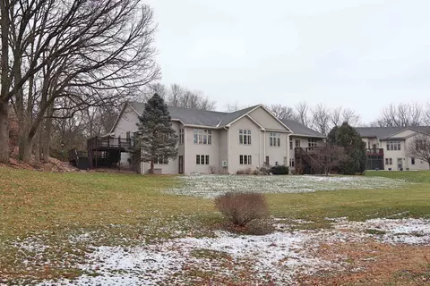 949 Bowers Lake Rd, Milton, WI 53563