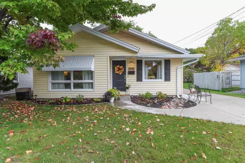 1230 N 15th St, Wisconsin Rapids, WI 54494
