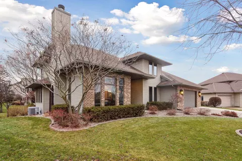 1701 Alexandria Ct, Waunakee, WI 53597