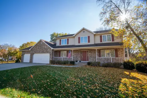 504 Old Indian Mound Trl, Sun Prairie, WI 53590