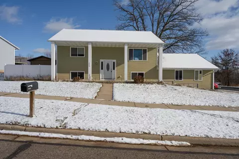 2350 Ernstmeyer Rd, Reedsburg, WI 53959