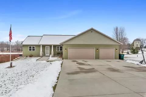 w9020 Heritage Hills Road, Beaver Dam, WI 53916