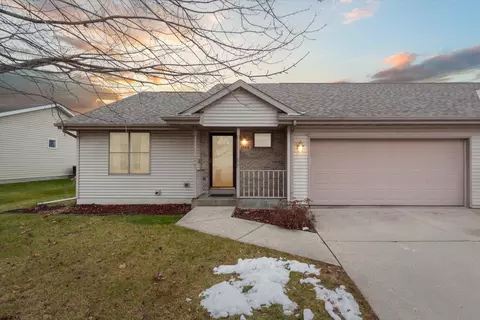3708 Sandhill Dr #B, Janesville, WI 53546