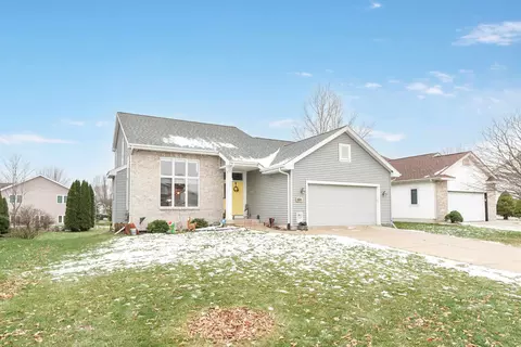 8325 Dolomite Ln, Madison, WI 53719