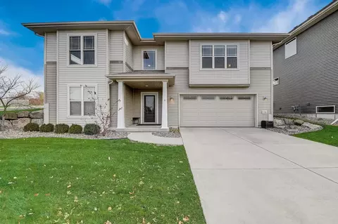 1755 Emerson St, Sun Prairie, WI 53590