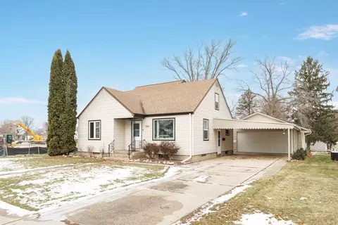 504 Mckinley St, Waupun, WI 53963