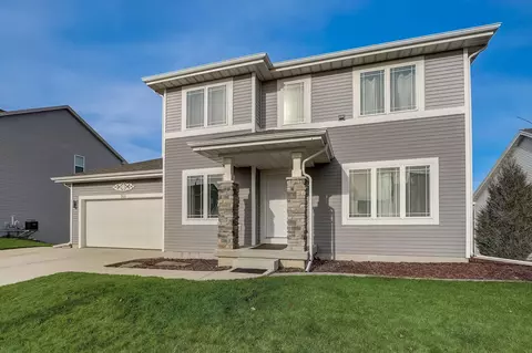 966 Clover Ln, Deforest, WI 53532
