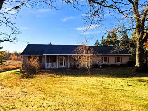 w7355 Wisconsin 33, Portage, WI 53901
