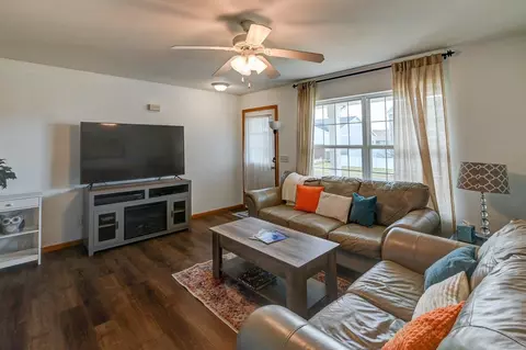 309 Tall Grass Trl, Sun Prairie, WI 53590