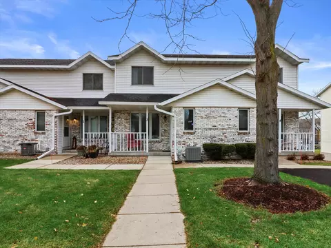 718 Mesta Lane St #3, Madison, WI 53704