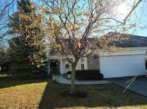 7031 Parkside Cir #7031, Deforest, WI 53532