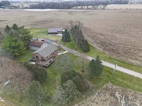 510 Taylor Ln, Stoughton, WI 53589