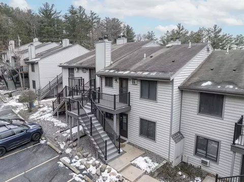 1093 Canyon Rd #205, Wisconsin Dells, WI 53965