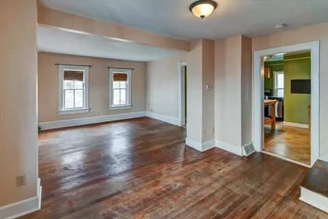 218 Hillside Ave, Stoughton, WI 53589