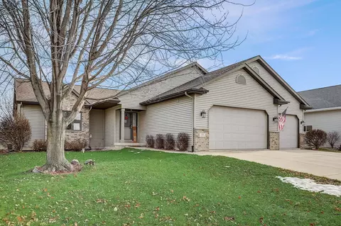 335 Huntsville Rdg, Sun Prairie, WI 53590