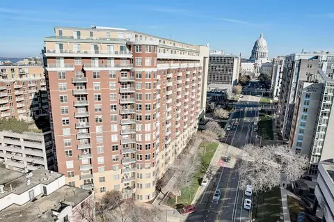 360 W Washington Ave #407, Madison, WI 53703