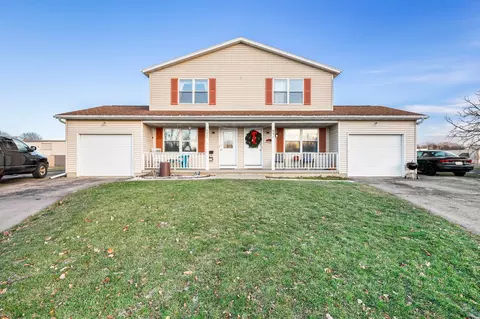 530-531 Walnut St, Beaver Dam, WI 53916