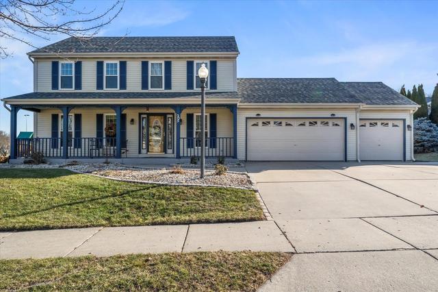 205 Mackenzie Dr, Waukesha, WI 53188