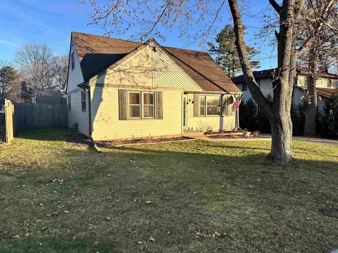 119 Merton Ave, Lodi, WI 53555